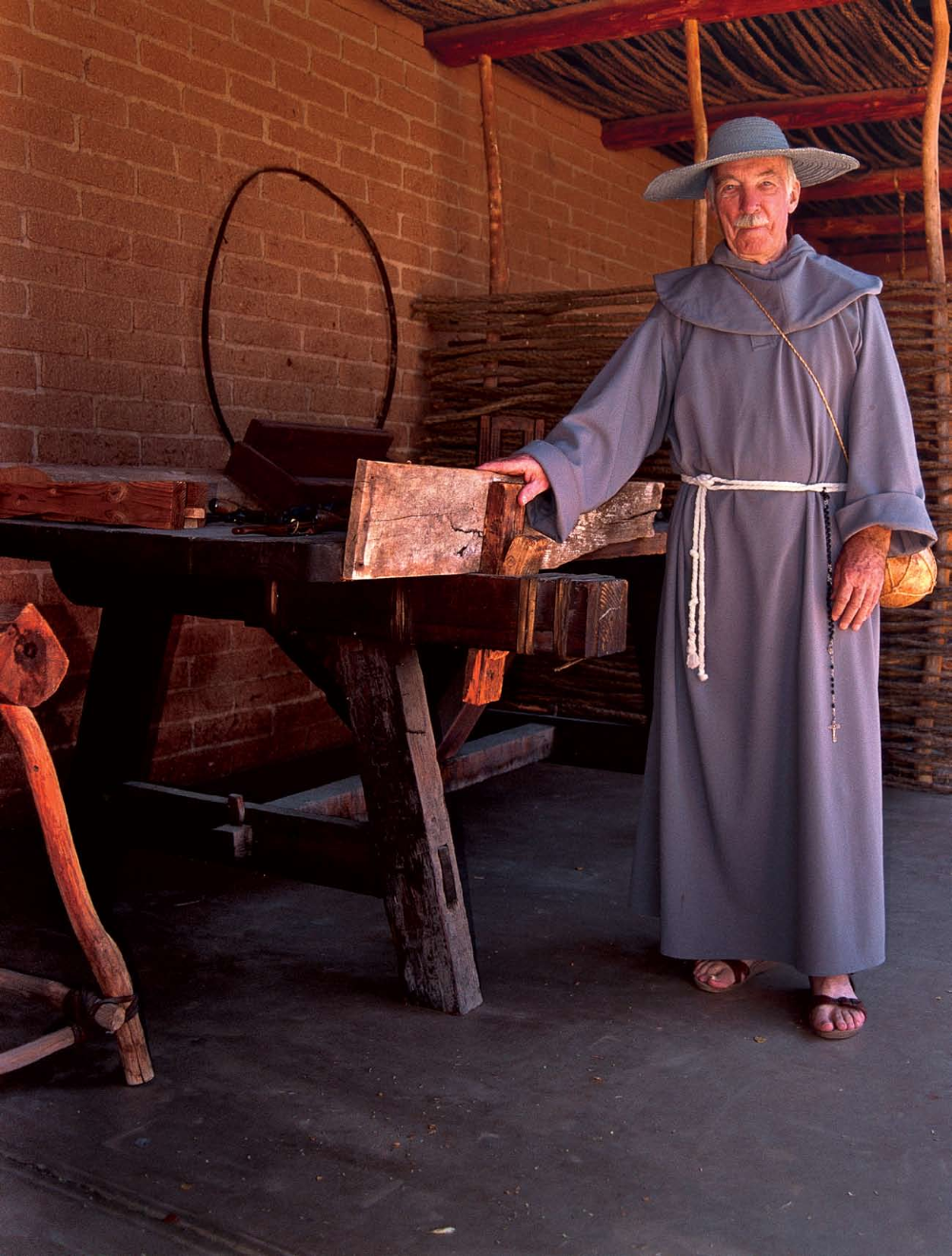 PRESIDIO PADRE
Part of the living history at
Tubac Presidio State
Historic Park includes
portrayals of personalities
who lived there during the
presidio's Spanish Colonial
days. Mel Whitrock depicts
a missionary in period
dress. ARIZONA STATE PARKS