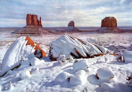 WINTER: MONUMENT VALLEY
