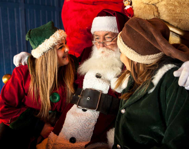 SANTA CLAUS IS COMIN' TO TOWN