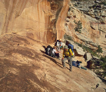 Hiking to Elves Chasm by Ancient Indian Route